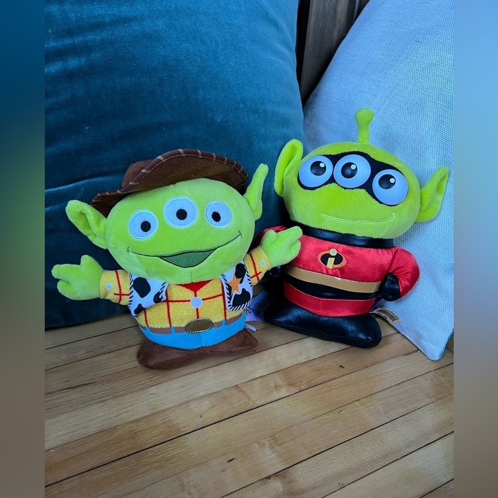 Disney Alien Plush Set - Green‎ and Red with Woody and Incredibles disguises